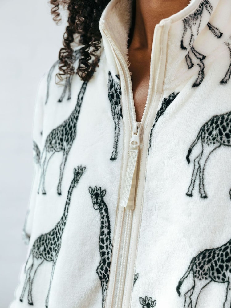 Chelsea Peers White Fleece Giraffe Print  Jacket & Joggers Set - Image 5 of 5