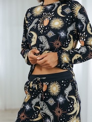 طقم بيجامة طويلة بتصميم نجوم مع طبعة حمار وحشي من Chelsea Peers - صورة 4 من 5