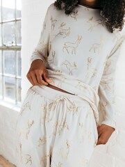 Chelsea Peers White Gold Foil Christmas Deer Long Pyjamas Set - Image 4 of 5