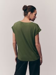 Grün mit geometrischen Muster - Kurzarm-Top mit Print - Bild 3 von 7