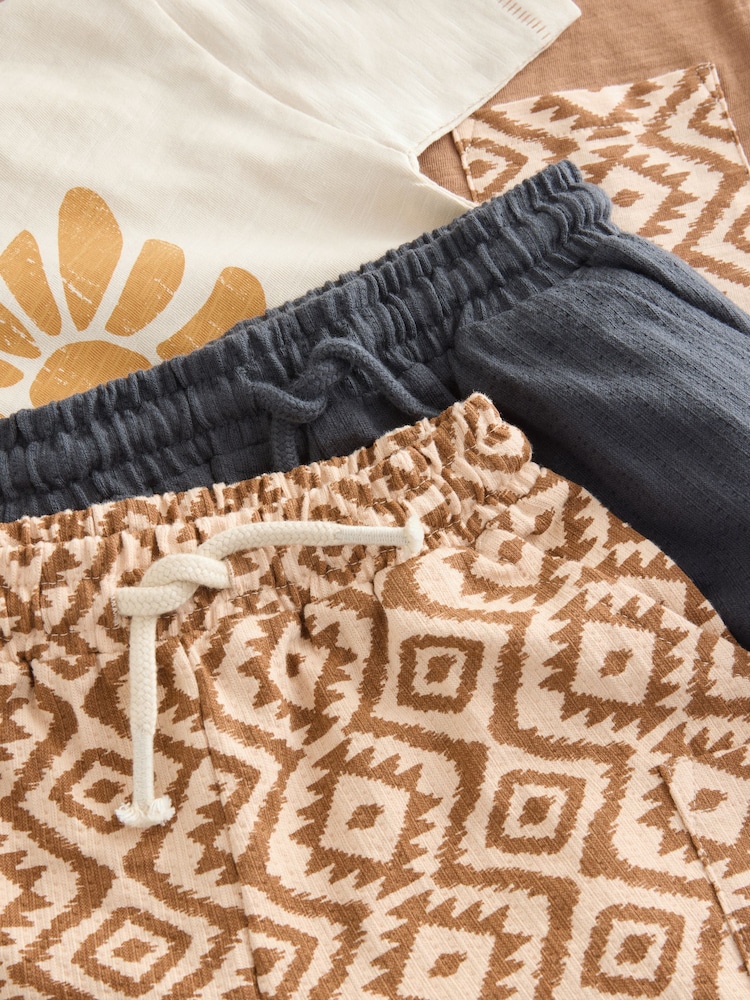 Braun - Kurzarm-T-Shirt und Shorts im Set, 2er-Pack (3M.–7J.) (3M.–7J.) - Bild 12 von 12 Braun - Kurzarm-T-Shirt und Shorts im Set, 2er-Pack (3M.–7J.) (3M.–7J.) - Bild 12 von 12