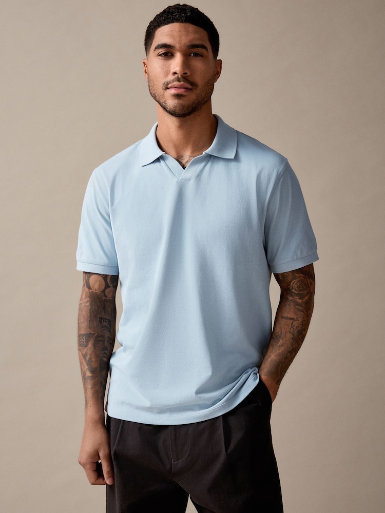 Blau - Kurzärmeliges Pikee-Poloshirt mit kubanischem Kragen - Bild 1 von 8 Blau - Kurzärmeliges Pikee-Poloshirt mit kubanischem Kragen - Bild 1 von 8