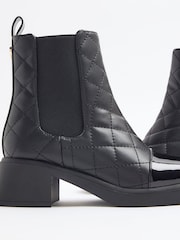 River Island Black Girls Faux Leather Quilt Heel Boots - Image 4 of 5