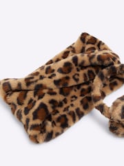 River Island Brown Girls Leopard Earmuff and Snood Set - Image 3 of 3