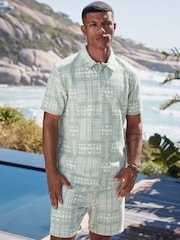 Grün - Pattern Button Neck Polo Shirt - Image 4 of 9