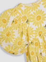 Gelber Seersucker mit Sonnenblumen-Print - JoJo Maman Bébé Puff Sleeve Dress - Image 3 of 3