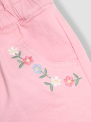 Pantalones cortos de algodón 100 % con dobladillo vuelto y bordados de sarga de JoJo Maman Bébé - Imagen 3 de 3