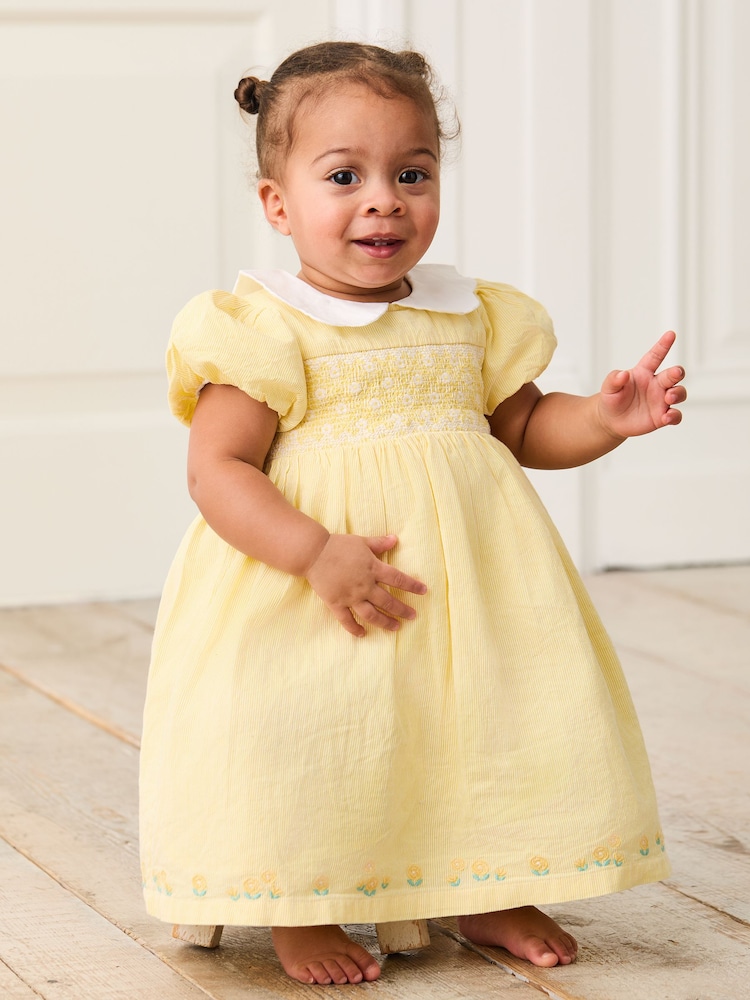 Keltainen - Jojo Maman Bébé Bud Kukallinen Printti; kuvio Brodeerattu Smocked Juhlamekot - Kuva 1 / 5
