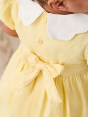 Keltainen - Jojo Maman Bébé Bud Kukallinen Printti; kuvio Brodeerattu Smocked Juhlamekot - Kuva 4 / 5