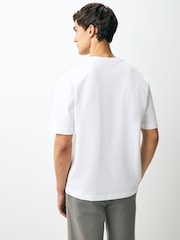 Weiß - Schweres T-Shirt mit Grandad-Kragen und entspannter Passform aus 100 % Baumwolle - Bild 3 von 7
