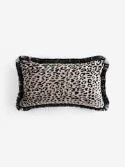 Velvet Faux Leopard Print Fringe Cushion - Bild 3 von 5
