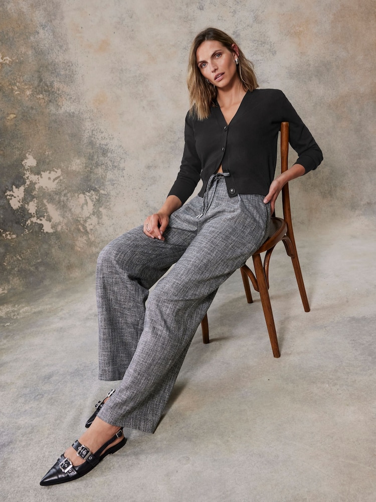Mint Velvet Grey Pleated Wide Trousers - Image 2 of 4 Mint Velvet Grey Pleated Wide Trousers - Image 2 of 4