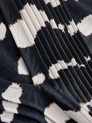 Monochrome Pintuck V-Neck Top - Image 7 of 7
