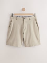 Marineblau/Stone - Lockere Passform - Stretch-Chinoshorts, 2er-Pack - Image 2 of 7