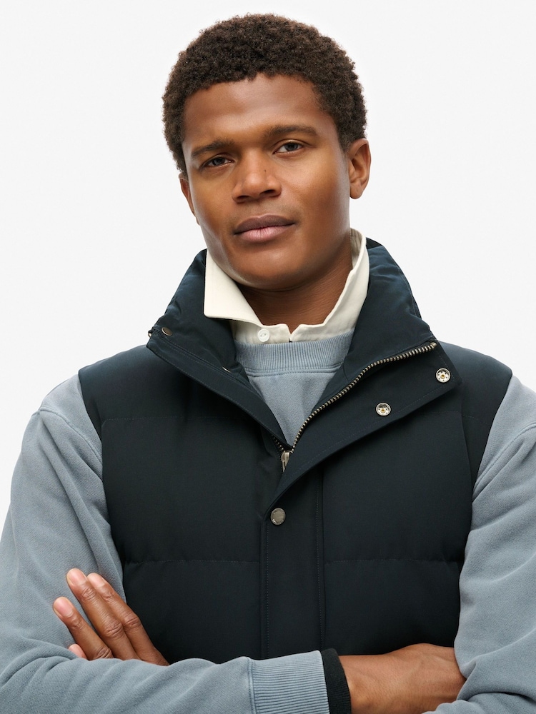 Blau - Superdry Non-Hooded Everest Gilet - Bild 3 von 3 Blau - Superdry Non-Hooded Everest Gilet - Bild 3 von 3