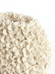Light & Living White Phylia Vase - Image 3 of 3