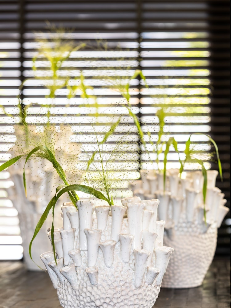 Light & Living White Kyral Vase - Image 1 of 4