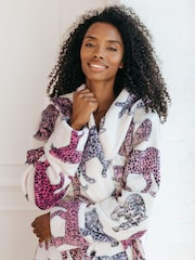 Chelsea Peers White Fleece Leopard Print Dressing Gown - Image 3 of 5