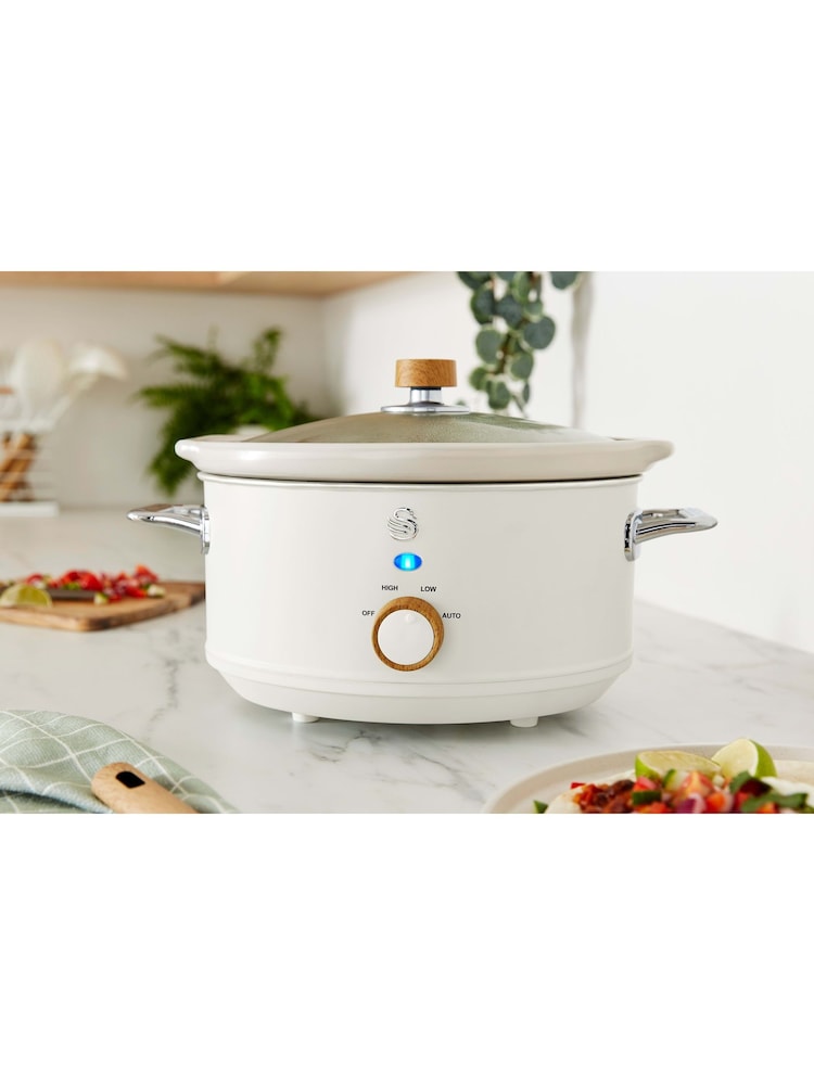 Swan Nordic White Slow Cooker 3.5 Litre - Image 2 of 7
