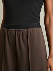 Reiss Chocolate Brown Lucia Wide Wide-Leg Elasticated-Waistband Trousers - Image 4 of 6