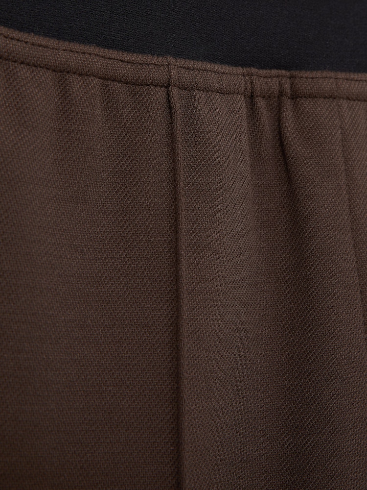 Reiss Chocolate Brown Lucia Wide Wide-Leg Elasticated-Waistband Trousers - Image 6 of 6