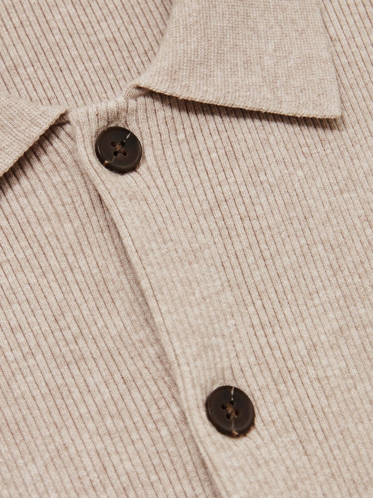 Beige meliert - Reiss Saint Fine-Ribbed Button-Through Cardigan - Bild 6 von 6 Beige meliert - Reiss Saint Fine-Ribbed Button-Through Cardigan - Bild 6 von 6