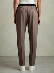 Reiss Mink Neutral Lucia Elasticated-Waistband Tapered Trousers - Image 5 of 6