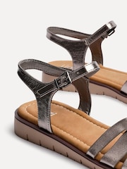 Linzi Silver Isabel Cut Out Front Strap Sandals - Image 5 of 5