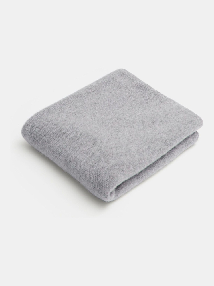 Hush Grey Cashmere Winter Scarf - Image 2 of 5