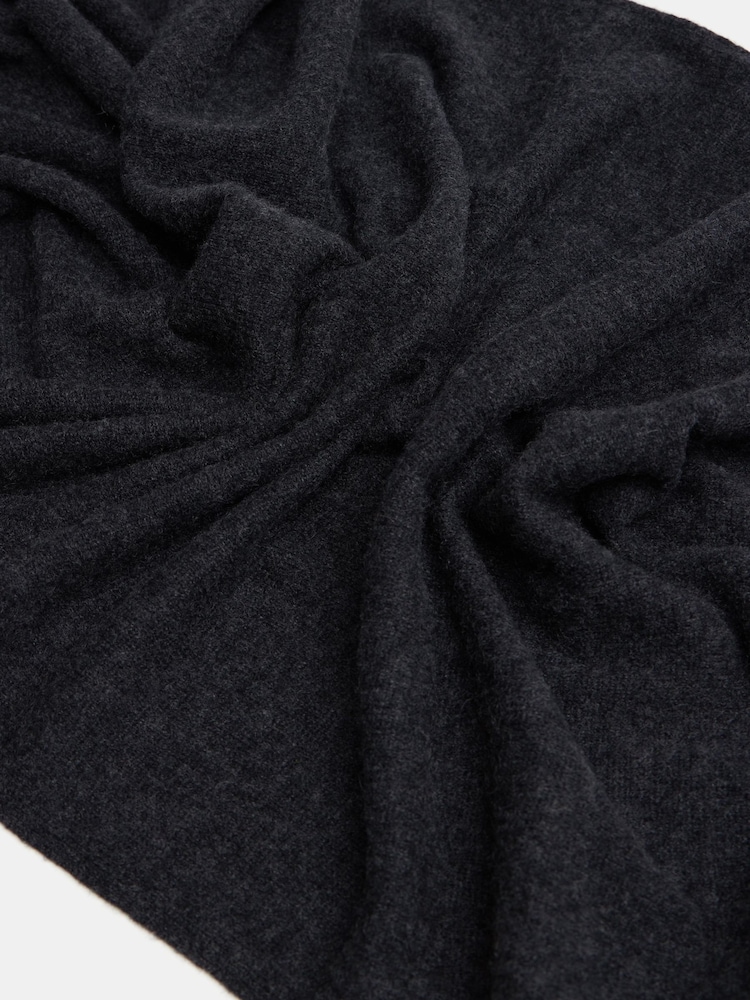 Hush Grey Cashmere Winter Scarf - Image 6 of 6