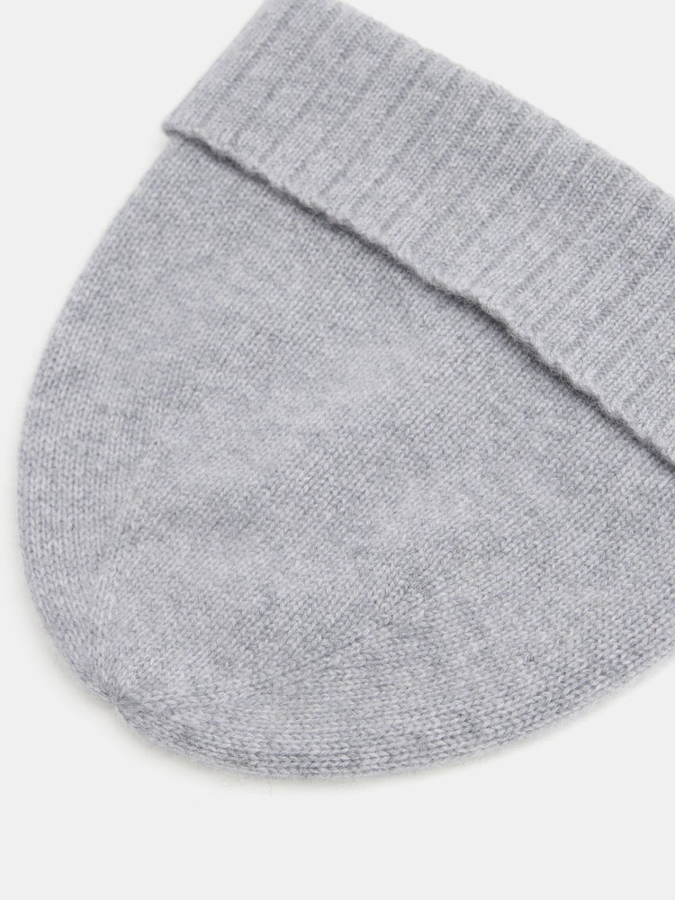 Hush Grey Cashmere Beanie - Image 4 of 4