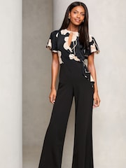 Schwarz - Lipsy Overall mit Flatterärmeln, seitlichem Bindedetail und weitem Bein - Image 1 of 4