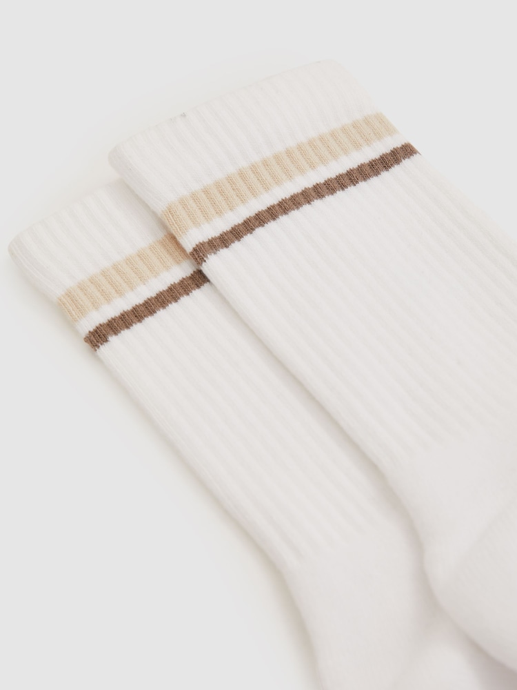 Blanco - Reiss Helena Cotton-Blend Striped Crew Socks - Imagen 3 de 3