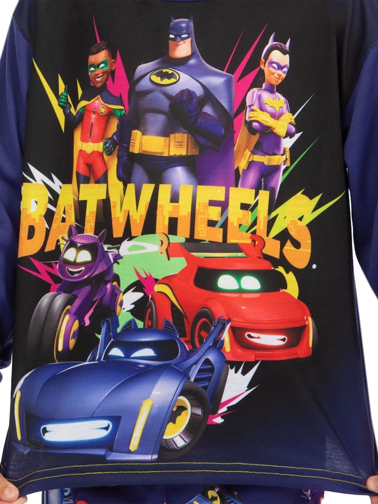 بيجامة تشكيلة DC Comics مُزيّنة بطبعة شخصية Batwheels - صورة 8 من 8