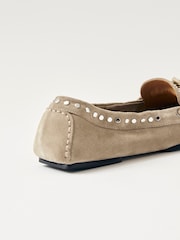 Alohas Beige Calla Loafers - Image 5 of 6