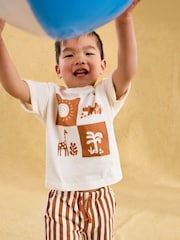JoJo Maman Bébé Ecru 100% Cotton Prtinted T-Shirt & Shorts Set - Image 7 of 9