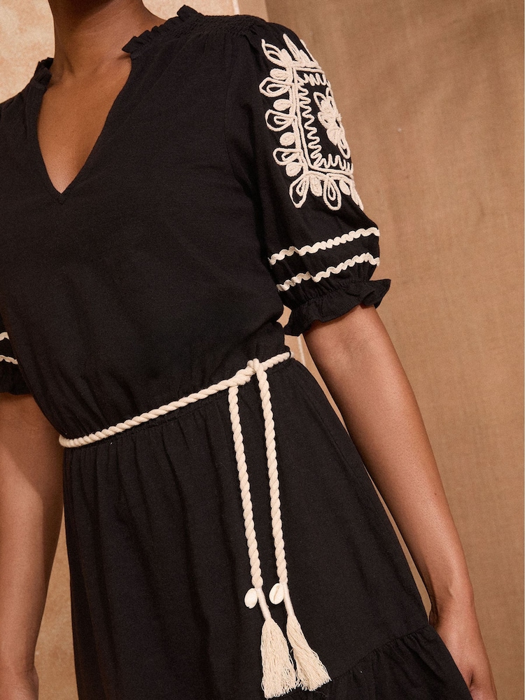 Love & Roses Black Cornelli Belted Petite V-Neck Jersey Mini Dress - Image 2 of 4
