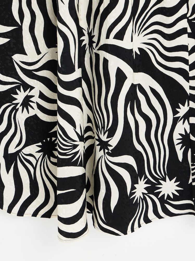 Oliver Bonas Black Night Sky Midi Dress - Image 6 of 6 Oliver Bonas Black Night Sky Midi Dress - Image 6 of 6