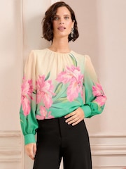 Love & Roses Bluse mit Rundhalsausschnitt und Print - Image 1 of 4