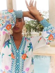 V&A I Love & Roses – Langarmbluse mit V-Ausschnitt und Kerbausschnitt - Bild 2 von 4