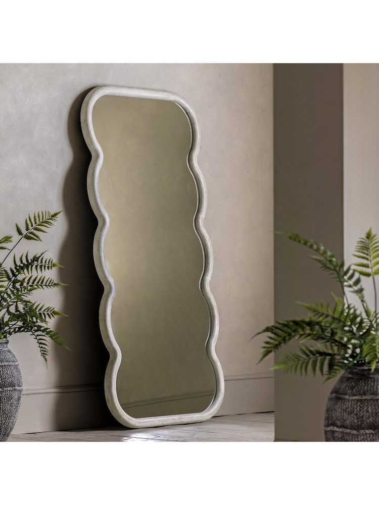 Gallery Home Cream Brantley Curved Leaner Mirror - Image 1 of 6