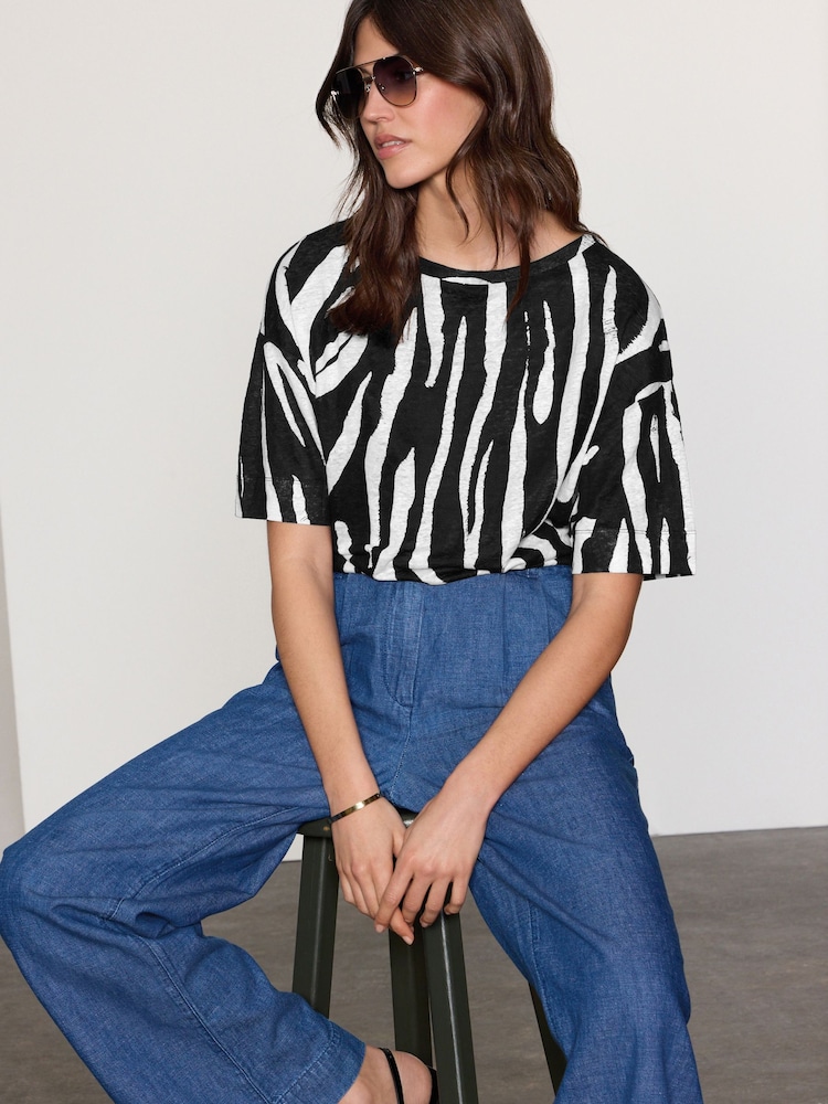 White/Black Zebra Print 100% Linen Premium Short Sleeve Crew Neck T-Shirt - Image 1 of 8