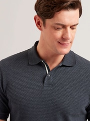 Ted Baker Redman Polo-Shirt mit kurzen Ärmeln und Struktur - Bild 4 von 6