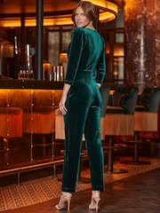 Sosandar Green Luxe Velvet Diamante Detail Belt Jumpsuit - Image 3 of 4