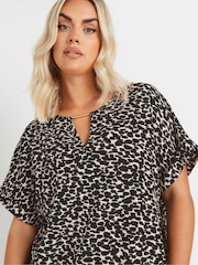 Yours Curve Top mit bedrucktem Ausschnitt - Bild 4 von 5