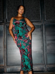 Yours Curve Green London Burn Out Velour Column Dress - Image 3 of 6