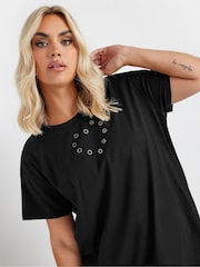 Yours Curve Black Eyelet Heart 100% Cotton T-Shirt - Image 4 of 5