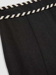 Schwarz - Reiss Fawn Linen Wide-Leg Whipstitch Trousers - Image 6 of 6