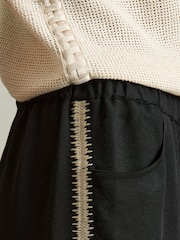 Reiss Black Inaya Petite Wide-Leg Embroidered Trousers - Image 4 of 7