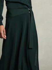 Темно-зеленый - Платье миди с поясом Reiss Alina - Изображение 4 из 7